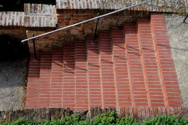 Brick Steps Repair in Vienna