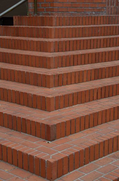 Staircase Brick Repair in Vienna